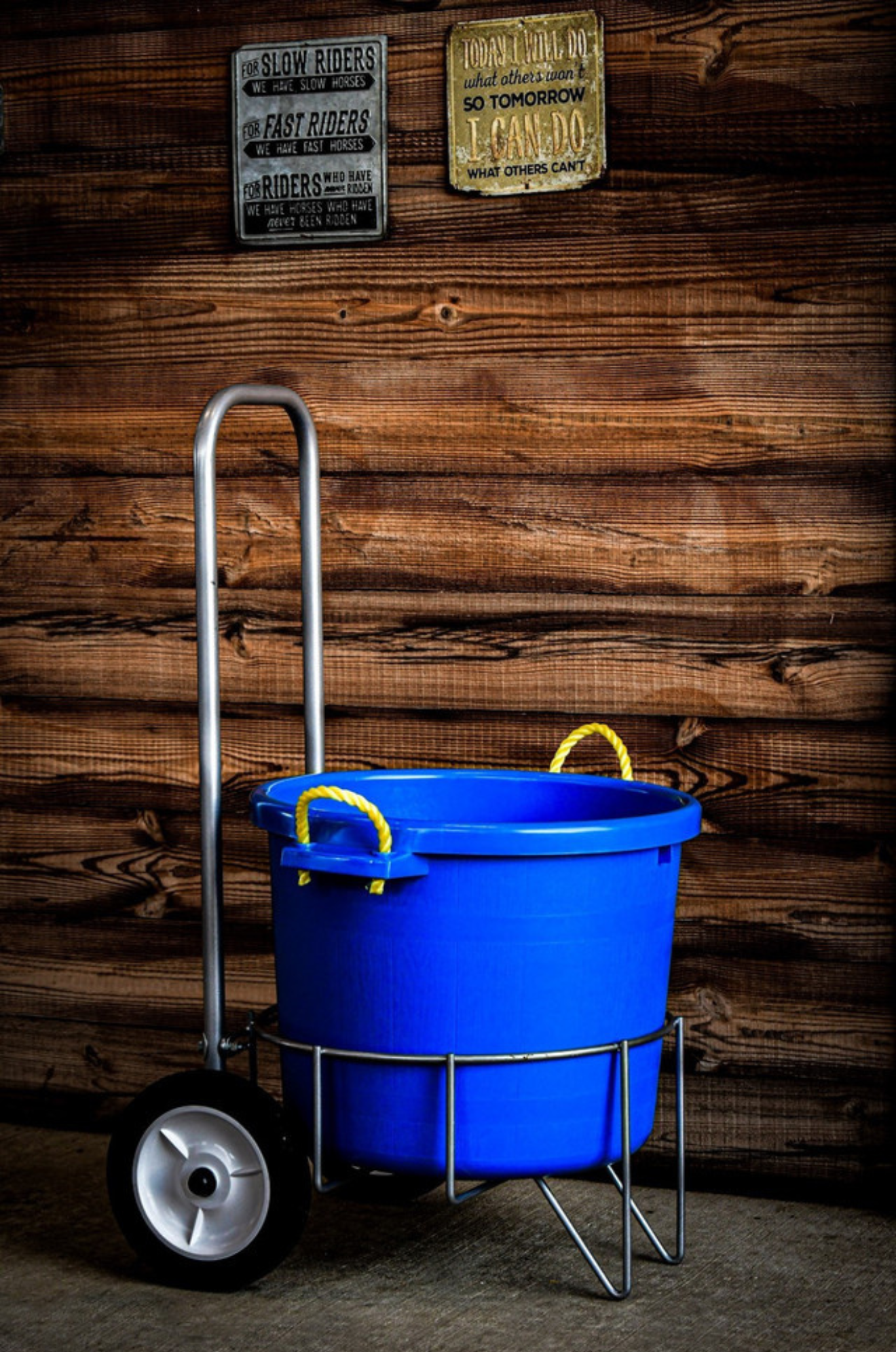 MANURE BUCKET DOLLY