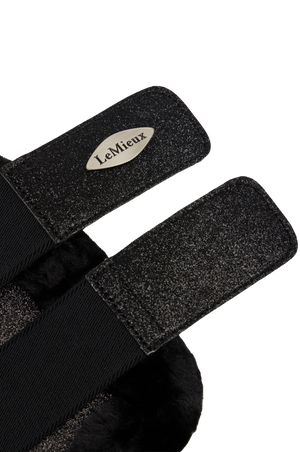 Brilliance_Fleece_Edged_Brushing_Boots