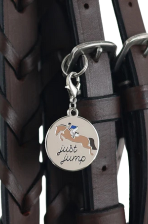Dapplebay_Bridle_Charm