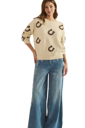 Horseshoe_Pattern_Sweater