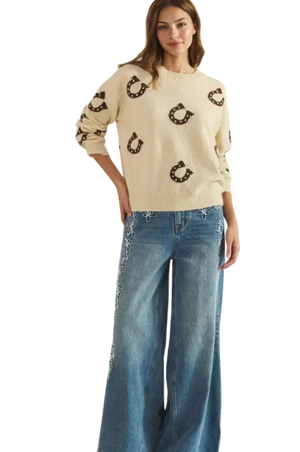 Horseshoe_Pattern_Sweater
