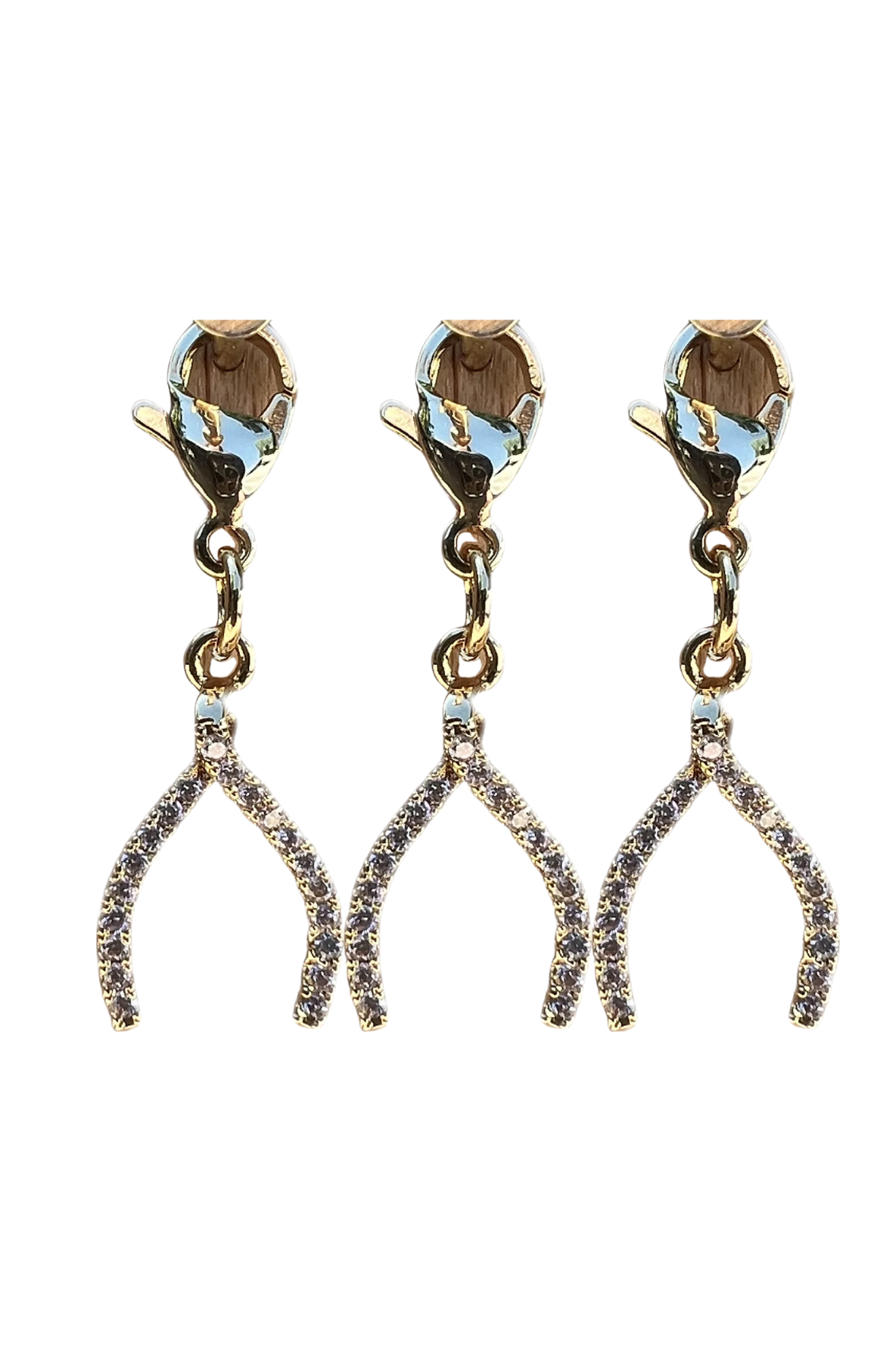 The perfect finishing touch of luck for your winning look!  