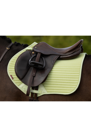 Lemieux_Air-Tek_Mesh_Close_Contact_Square_Pad-S26