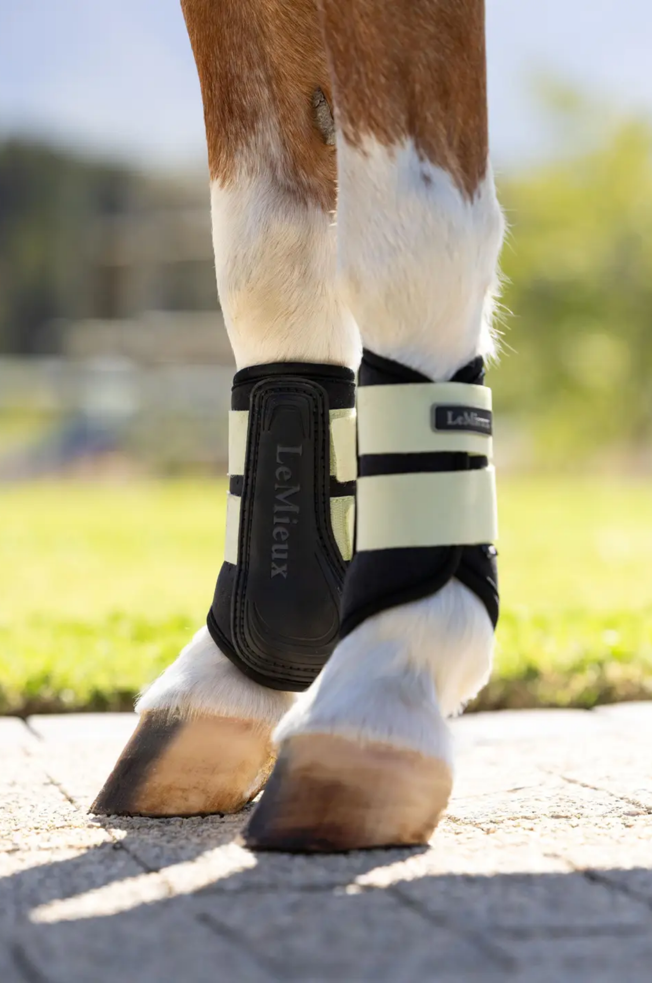 Mini_Air-Tek_Grafter_Brushing_Boots