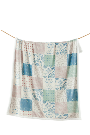 Patchwork_Paisley_Campfire_Sherpa_Throw