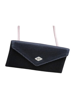 Penelope_Mesh_Phone_Pocket