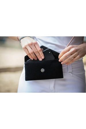 Penelope_Mesh_Phone_Pocket