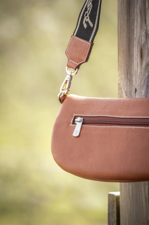 Penelope_Smile_Leather_Fanny_Pack