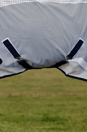 WB_Airstream_Detach-A-Neck