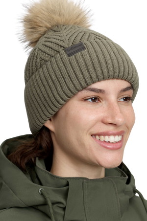 clara_beanie_willow