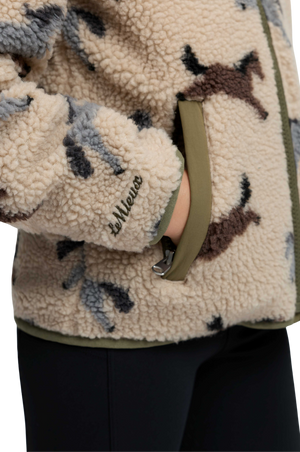 theo_fleece_close
